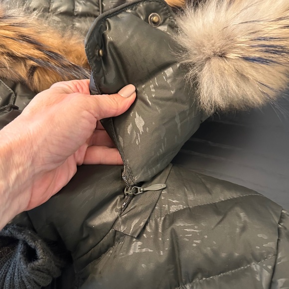 Andrew Marc Womens Green Quilted Down Jacket, Removable Hood - Size Medium - Picture 10 of 10